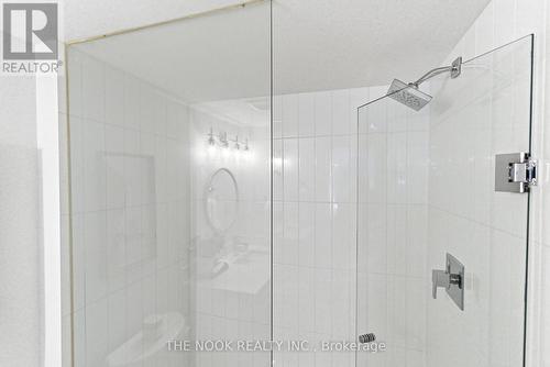 401 - 1460 Whites Road, Pickering (Woodlands), ON - Indoor Photo Showing Bathroom