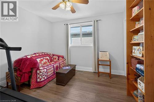 327 Eaglewood Drive, Hamilton, ON - Indoor