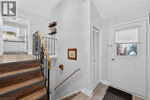 327 Eaglewood Drive, Hamilton, ON - Indoor Photo Showing Other Room