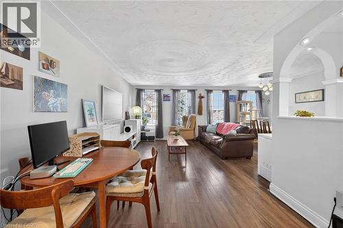 327 Eaglewood Drive, Hamilton, ON - Indoor