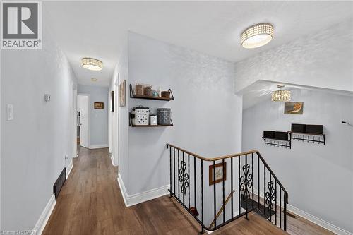 327 Eaglewood Drive, Hamilton, ON - Indoor Photo Showing Other Room