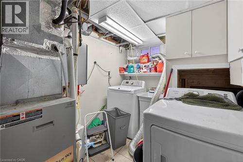 327 Eaglewood Drive, Hamilton, ON - Indoor Photo Showing Laundry Room