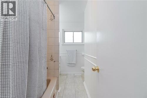 1093 Parthia Crescent, Mississauga, ON - Indoor Photo Showing Bathroom