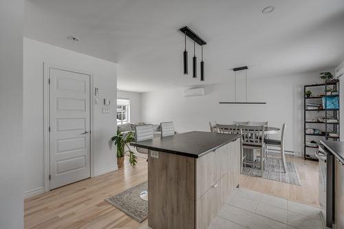 Cuisine - 35 Rue De La Tourbière, Sainte-Catherine-De-La-Jacques-Cartier, QC - Indoor