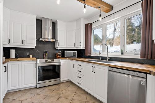Cuisine - 7 Rue St-André, Mont-Blanc, QC - Indoor Photo Showing Kitchen
