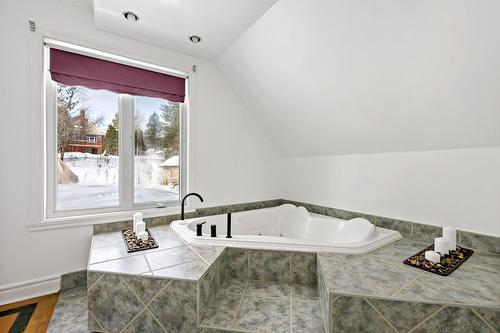 Salle de bains attenante à la CCP - 7 Rue St-André, Mont-Blanc, QC - Indoor