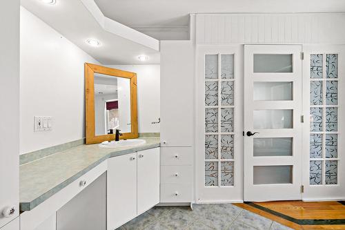 Salle de bains attenante à la CCP - 7 Rue St-André, Mont-Blanc, QC - Indoor