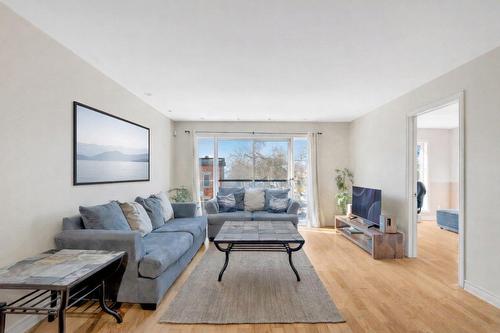 Salon - 5-5740 Rue Laurendeau, Montréal (Le Sud-Ouest), QC - Indoor Photo Showing Living Room