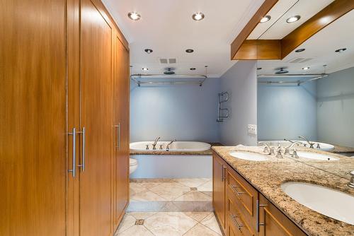 Salle de bains attenante à la CCP - 301-30 Rue Berlioz, Montréal (Verdun/Île-Des-Soeurs), QC - Indoor Photo Showing Bathroom