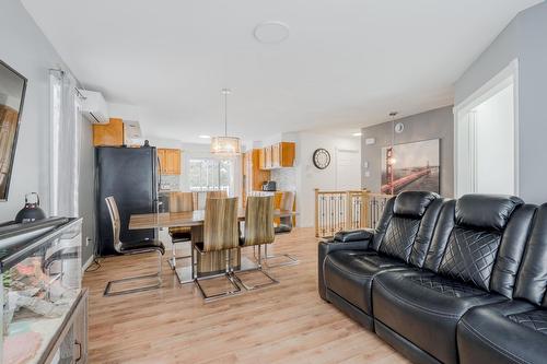 Salon - 2992 Rue Chamberland, Sherbrooke (Fleurimont), QC - Indoor Photo Showing Living Room