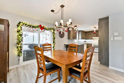 Dining room - 168 Rue Des Érables, Eastman, QC - Indoor Photo Showing Dining Room
