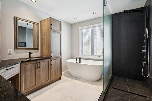 Salle de bains - 4 Rue Des Tilleuls, Saint-Jean-Sur-Richelieu, QC - Indoor Photo Showing Bathroom
