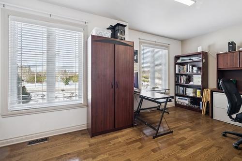 Bureau - 4 Rue Des Tilleuls, Saint-Jean-Sur-Richelieu, QC - Indoor Photo Showing Office