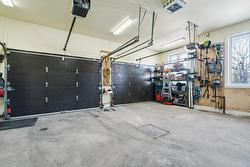 Garage - 