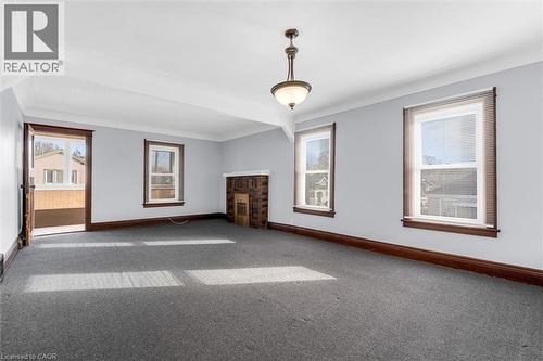 121 Edgemont Street N, Hamilton, ON - Indoor Photo Showing Other Room