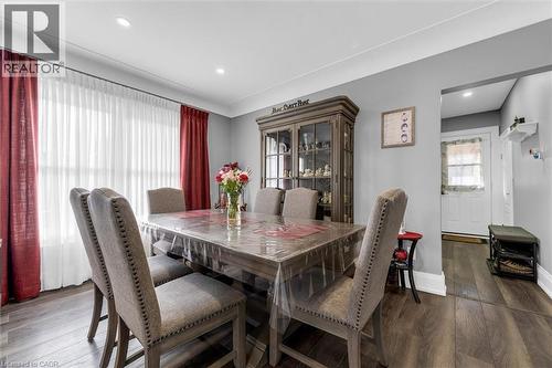 121 Edgemont Street N, Hamilton, ON - Indoor Photo Showing Dining Room