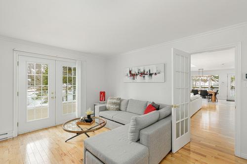 Chambre à coucher - 861  - 865 Rue Des Pinsons, Sainte-Adèle, QC - Indoor Photo Showing Living Room