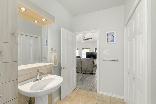 Logement - 861  - 865 Rue Des Pinsons, Sainte-Adèle, QC - Indoor Photo Showing Bathroom