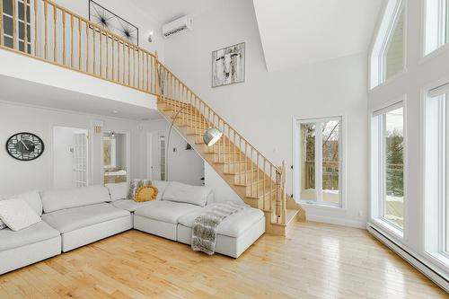 Salon - 861  - 865 Rue Des Pinsons, Sainte-Adèle, QC - Indoor Photo Showing Living Room