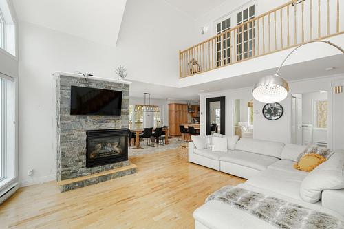 Salon - 861  - 865 Rue Des Pinsons, Sainte-Adèle, QC - Indoor Photo Showing Living Room With Fireplace