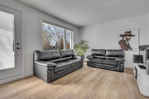 Salon - 370 Rue De Verdun, Lévis (Desjardins), QC - Indoor Photo Showing Living Room