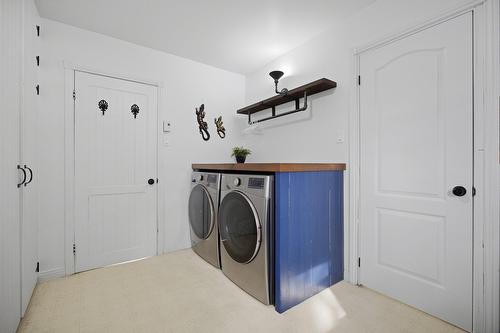 Salle de lavage - 3035 Boul. Laurier, Sainte-Marie-Madeleine, QC - Indoor Photo Showing Laundry Room