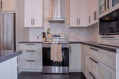 Cuisine - 1641 Rue Principale, Saint-Étienne-Des-Grès, QC - Indoor Photo Showing Kitchen With Upgraded Kitchen