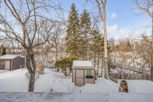 Cour - 4115 Rue François-Boulet, Québec (Sainte-Foy/Sillery/Cap-Rouge), QC 