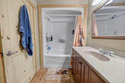 7225 3/93 Highway, Cranbrook, BC 