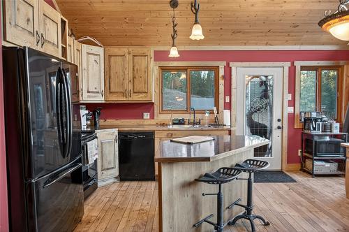 7225 3/93 Highway, Cranbrook, BC 