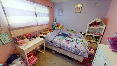 1044 19Th Avenue, Cranbrook, BC - Indoor Photo Showing Bedroom