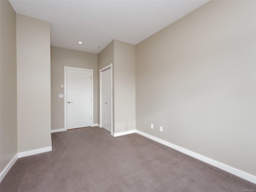 404-611 Brookside Rd, Colwood, BC - Indoor Photo Showing Other Room