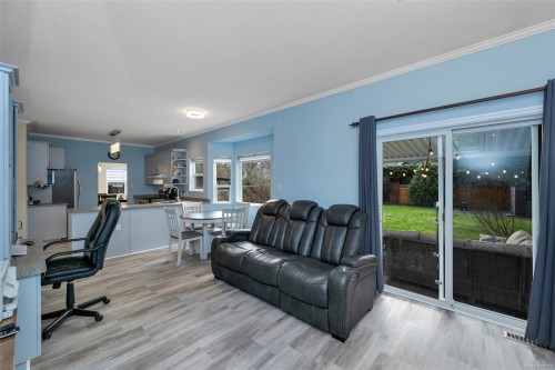 1585 Eton Rd, Comox, BC 