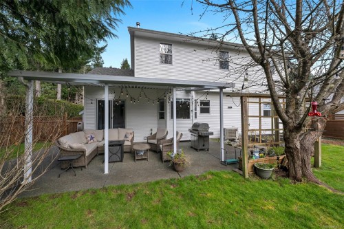 1585 Eton Rd, Comox, BC 