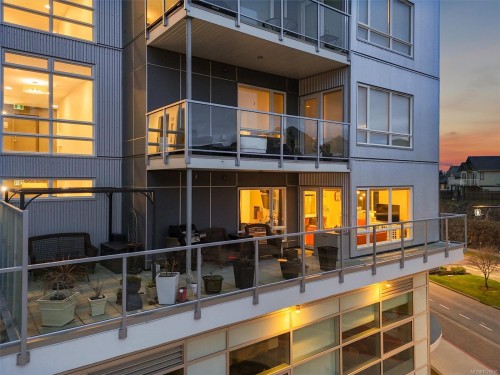 301-1311 Lakepoint Way, Langford, BC - Outdoor With Exterior