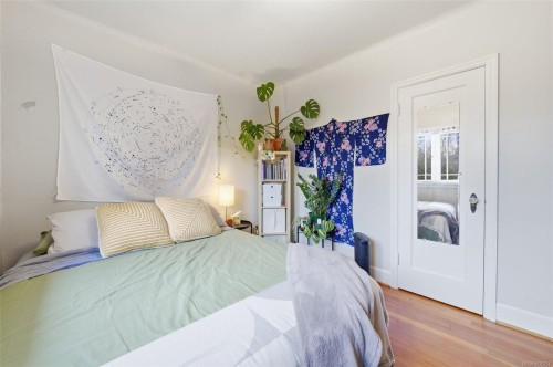 990 Hampshire Rd, Oak Bay, BC 