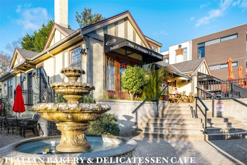 990 Hampshire Rd, Oak Bay, BC 