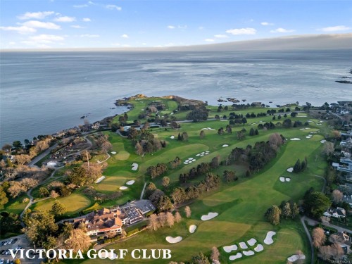 990 Hampshire Rd, Oak Bay, BC 