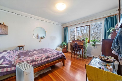 990 Hampshire Rd, Oak Bay, BC 