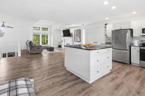 2570 Buckler Ave, Langford, BC 