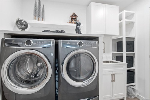 2570 Buckler Ave, Langford, BC 