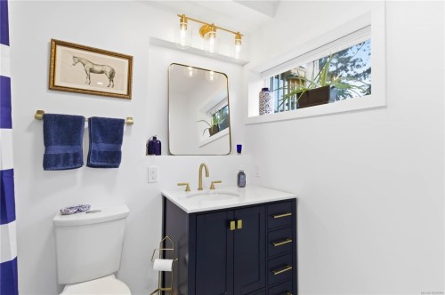 751 Cameo St, Saanich, BC 