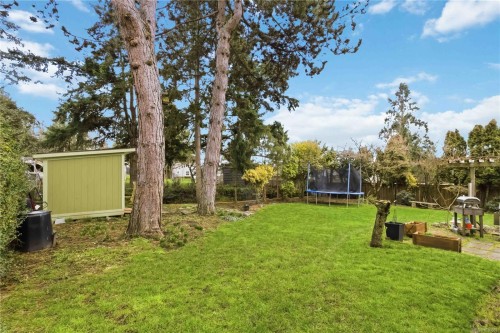 751 Cameo St, Saanich, BC 