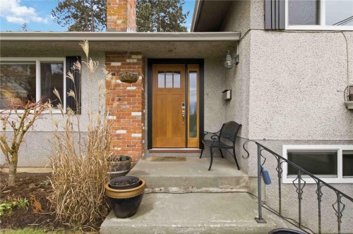 751 Cameo St, Saanich, BC 