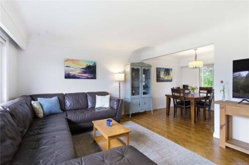 751 Cameo St, Saanich, BC 