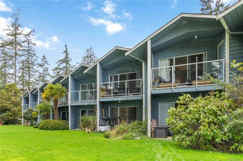 6-6110 Seabroom Rd, Sooke, BC 