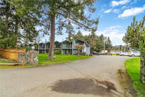 6-6110 Seabroom Rd, Sooke, BC 