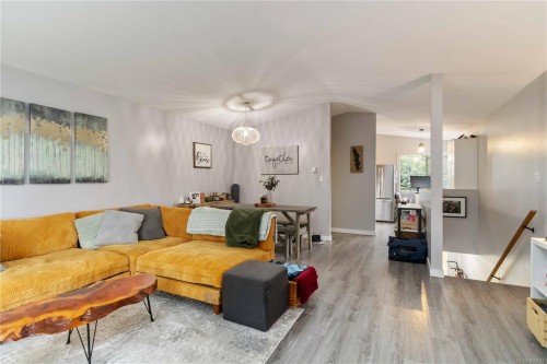 6-6110 Seabroom Rd, Sooke, BC 