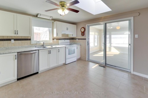 110 Hanmer Street W, Barrie, ON - Indoor Photo Showing Kitchen With Double Sink