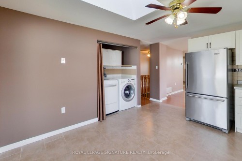 110 Hanmer Street W, Barrie, ON - Indoor Photo Showing Laundry Room